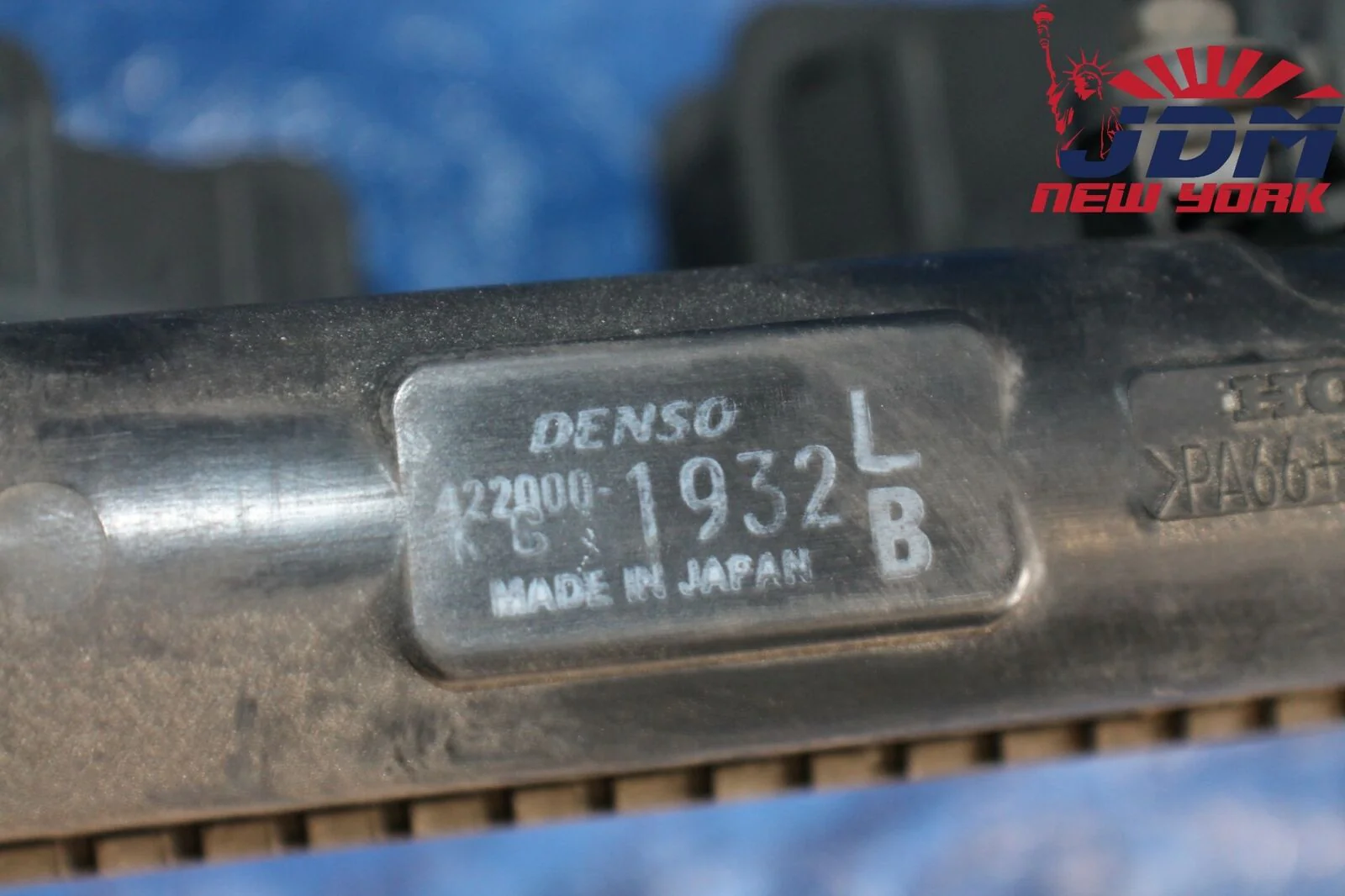 02-06 OEM JDM Acura Honda RSX DC5 Radiator W/ Fan Assembly & Coolant Reservoir - Image 4