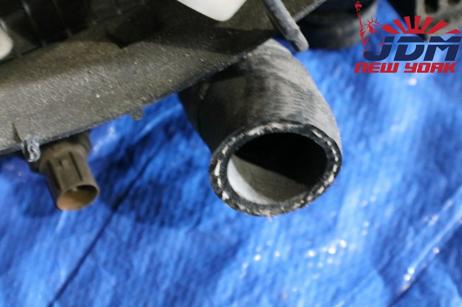 02-06 OEM JDM Acura Honda RSX DC5 Radiator W/ Fan Assembly & Coolant Reservoir - Image 9